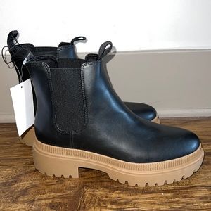 H&M Chelsea Boots